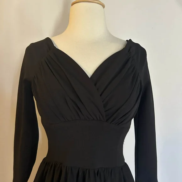 Vixen Micheline Pitt Black Long Sleeve Dress with Belt - Picture 6 of 9